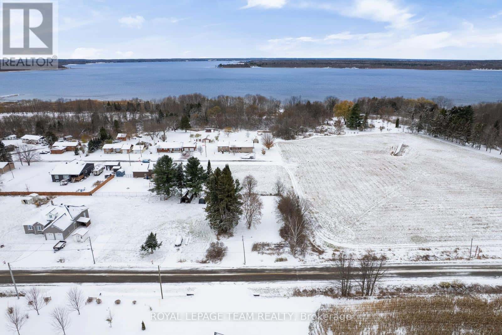 47 RAPID ROAD W — Whitewater Region, Ontario - Photo 2 of 9