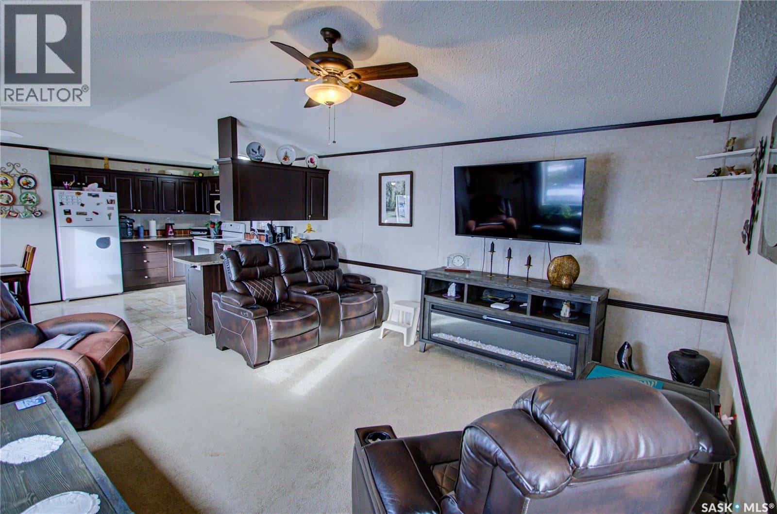 105 Ruttle AVENUE — Kinistino, Saskatchewan - Photo 2 of 19