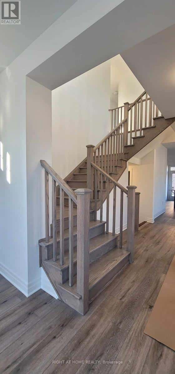 1263 HAVELOCK GARDENS — Milton (BW Bowes), Ontario - Photo 3 of 21