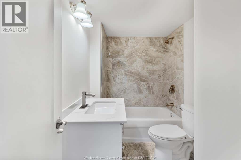 89 Queen STREET North — Tilbury, Ontario - Photo 5 of 22