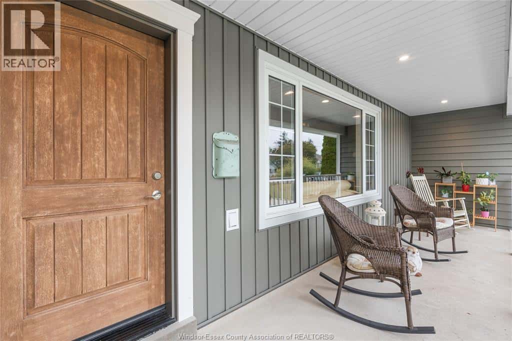 215 COUNTY RD 34 West — Cottam, Ontario - Photo 3 of 50