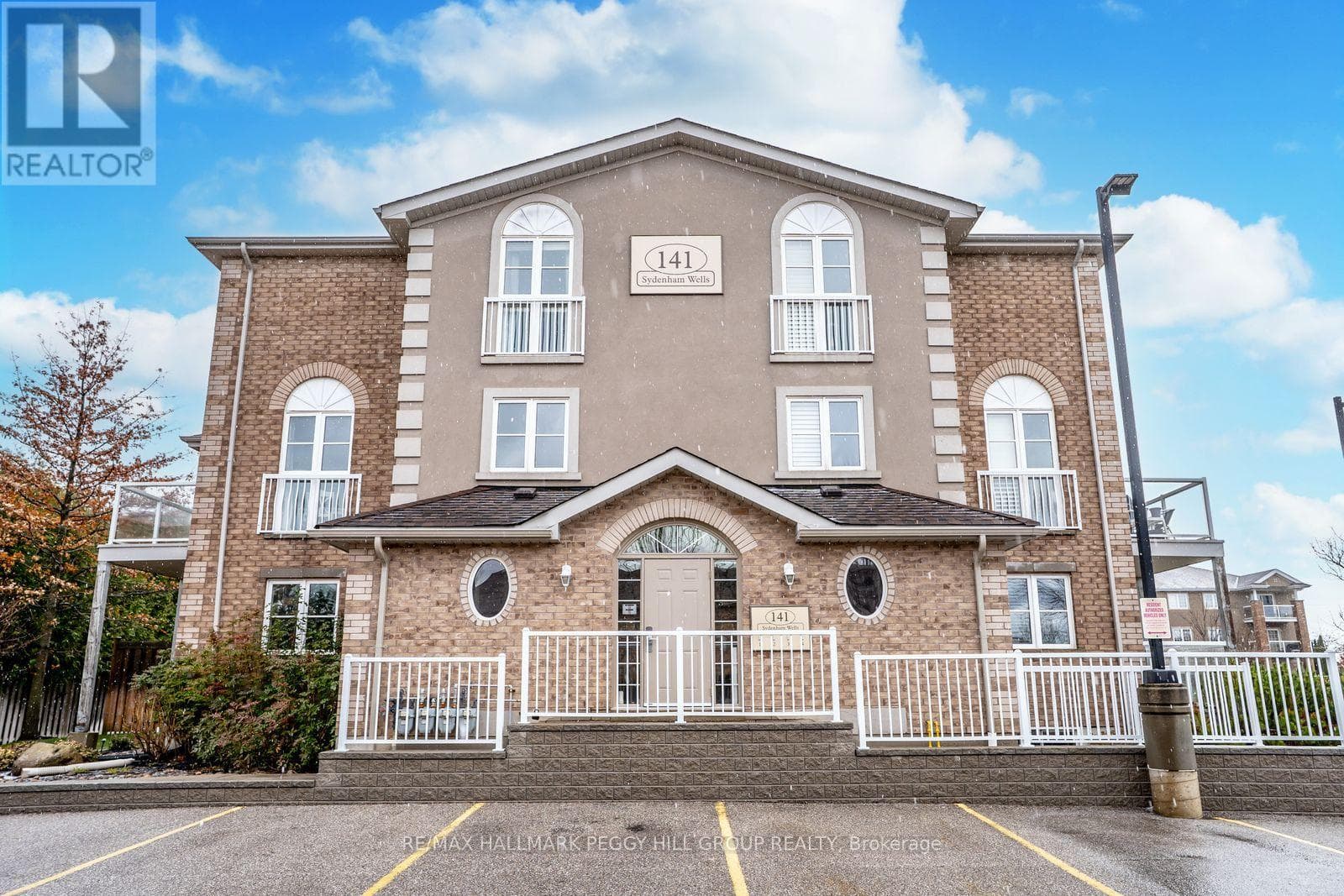 2 - 141 SYDENHAM WELLS — Barrie (Georgian Drive), Ontario - Main photo