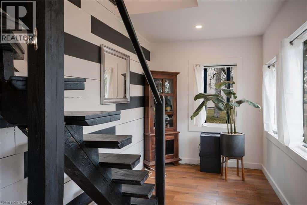 155 CEDAR Drive — Turkey Point, Ontario - Photo 3 of 45