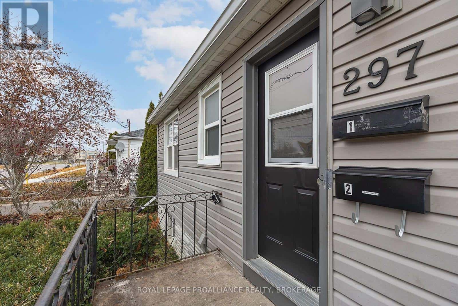 297 KINGSCOURT AVENUE — Kingston (East of Sir John A. Blvd), Ontario - Photo 4 of 30