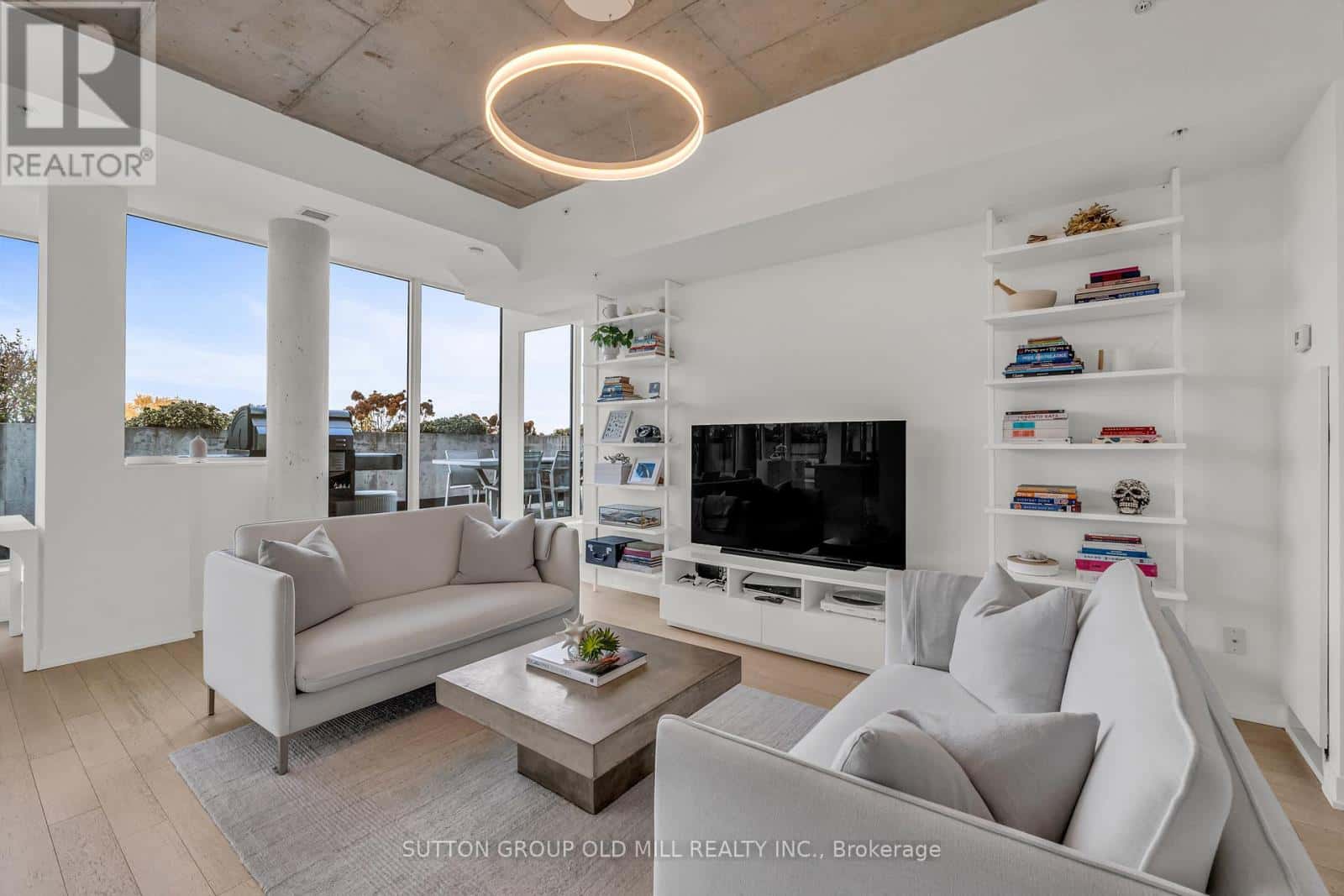 601 - 130 RUSHOLME ROAD — Toronto (Dufferin Grove), Ontario - Photo 3 of 49