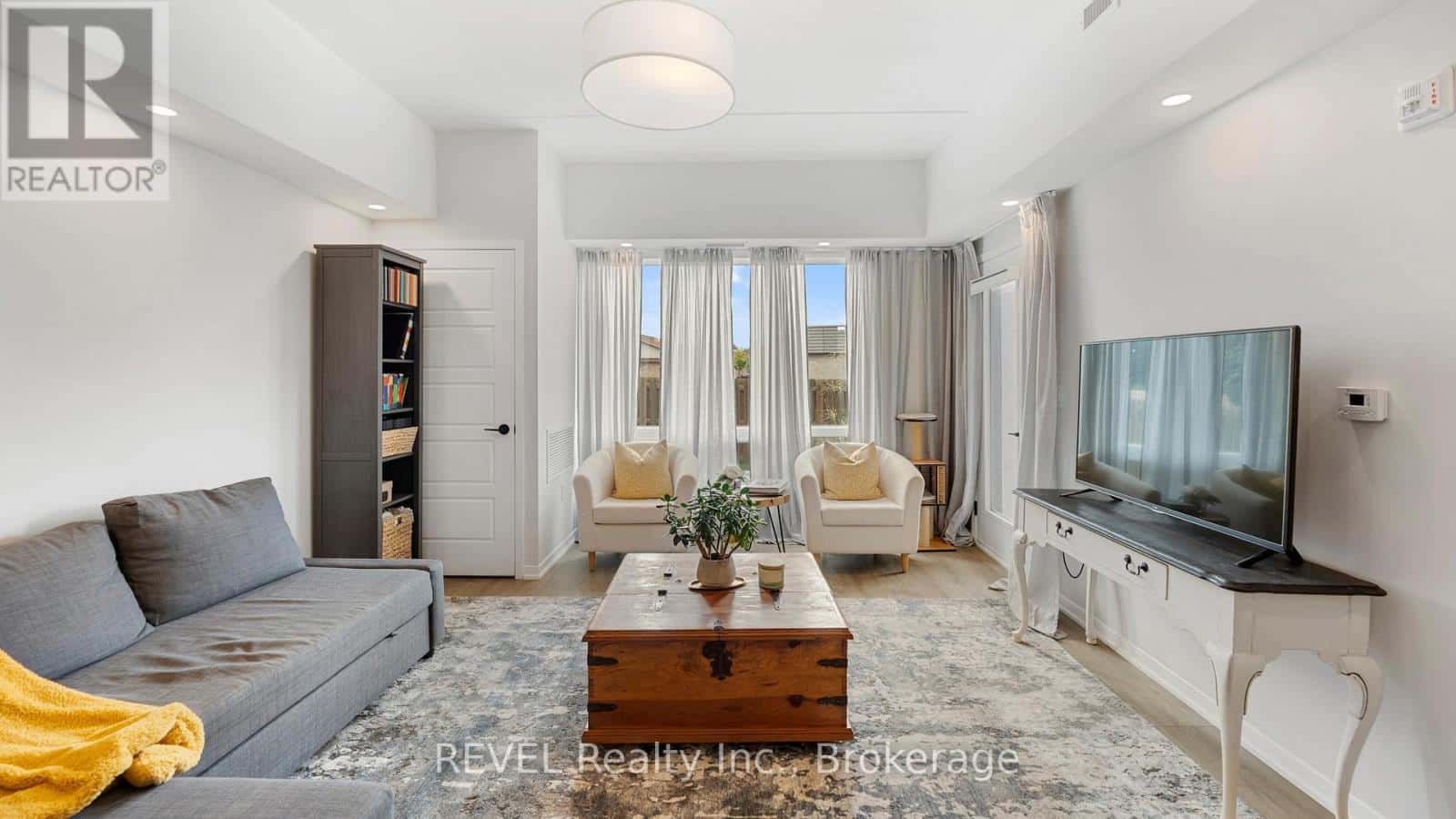 106 - 3998 VICTORIA AVENUE — Lincoln (Lincoln-Jordan/Vineland), Ontario - Photo 5 of 44