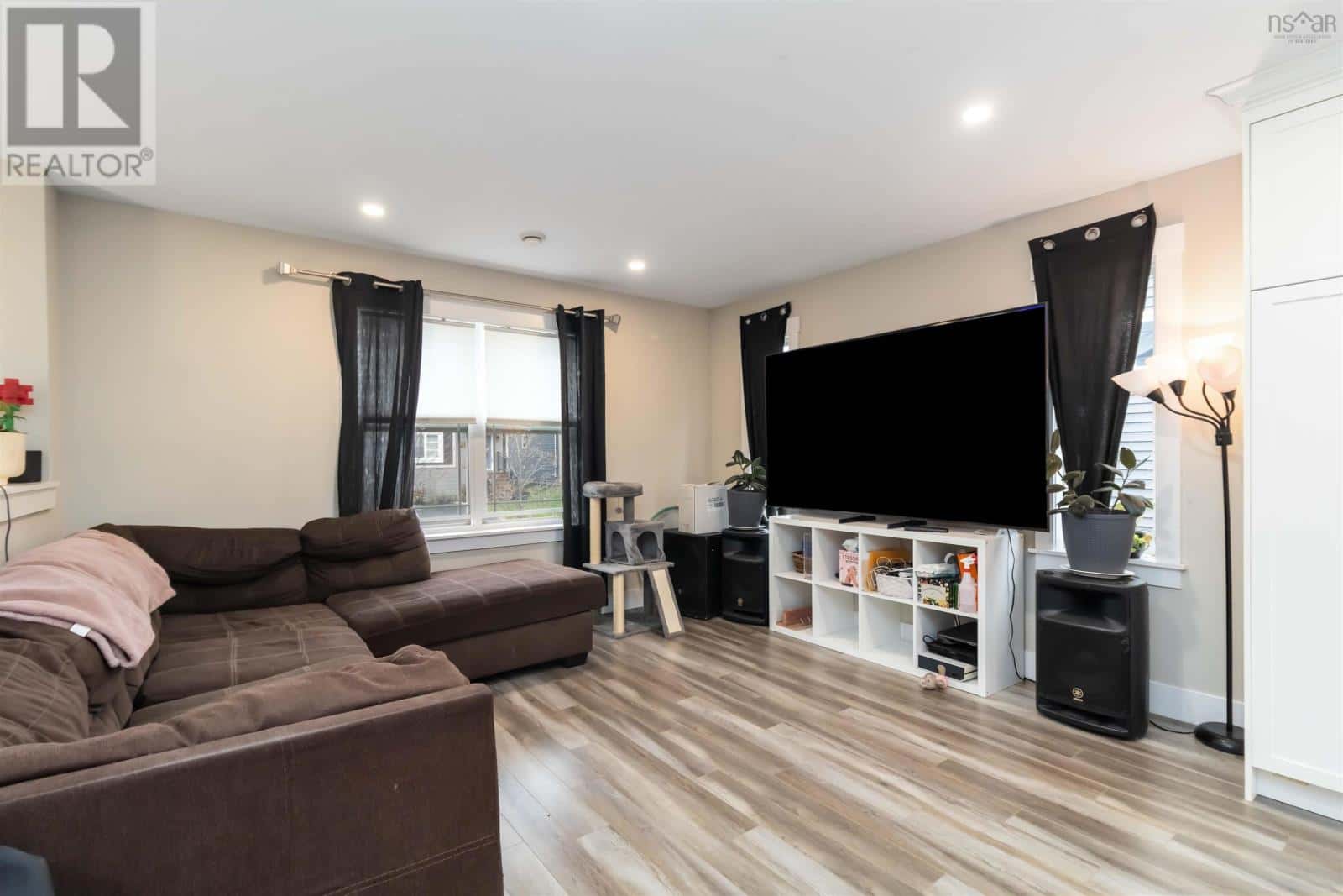 34 Boyne Court — Eastern Passage, Nova Scotia - Photo 4 of 15