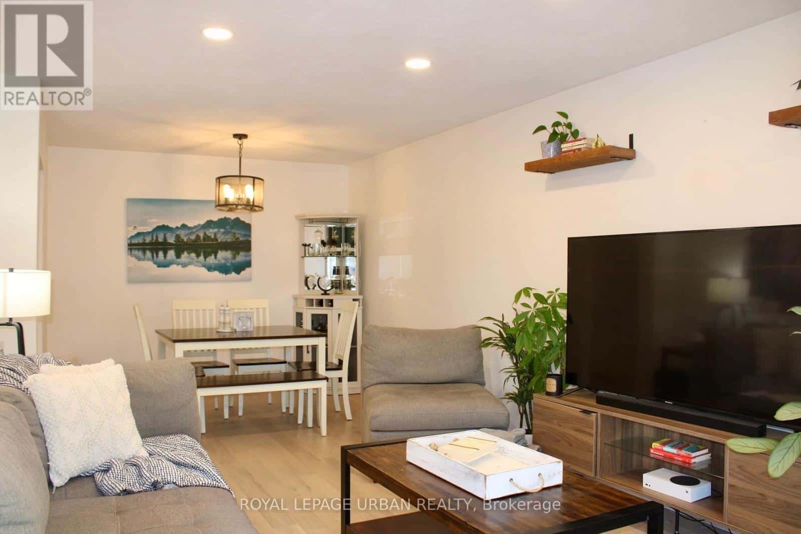 743 WEST SHORE BOULEVARD — Pickering (West Shore), Ontario - Photo 4 of 30