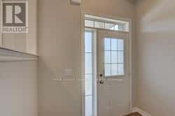 31 BEECHBOROUGH CRESCENT — East Gwillimbury (Sharon), Ontario - Photo 5 of 31