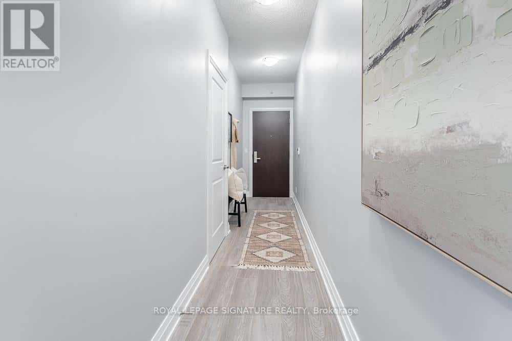 805 - 65 SPEERS ROAD — Oakville (CO Central), Ontario - Photo 3 of 15