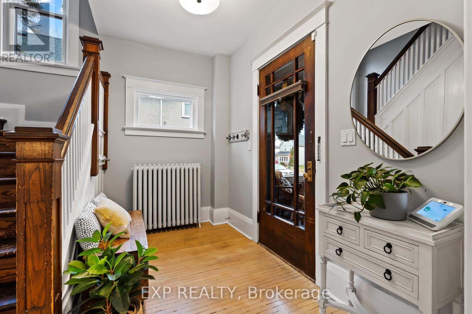 231 CHARLOTTE STREET — Port Colborne (Sugarloaf), Ontario - Photo 5 of 41