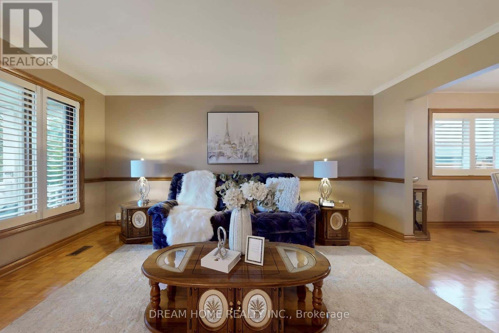 7737 MOUNT CARMEL BOULEVARD — Niagara Falls (Mt. Carmel), Ontario - Photo 4 of 44