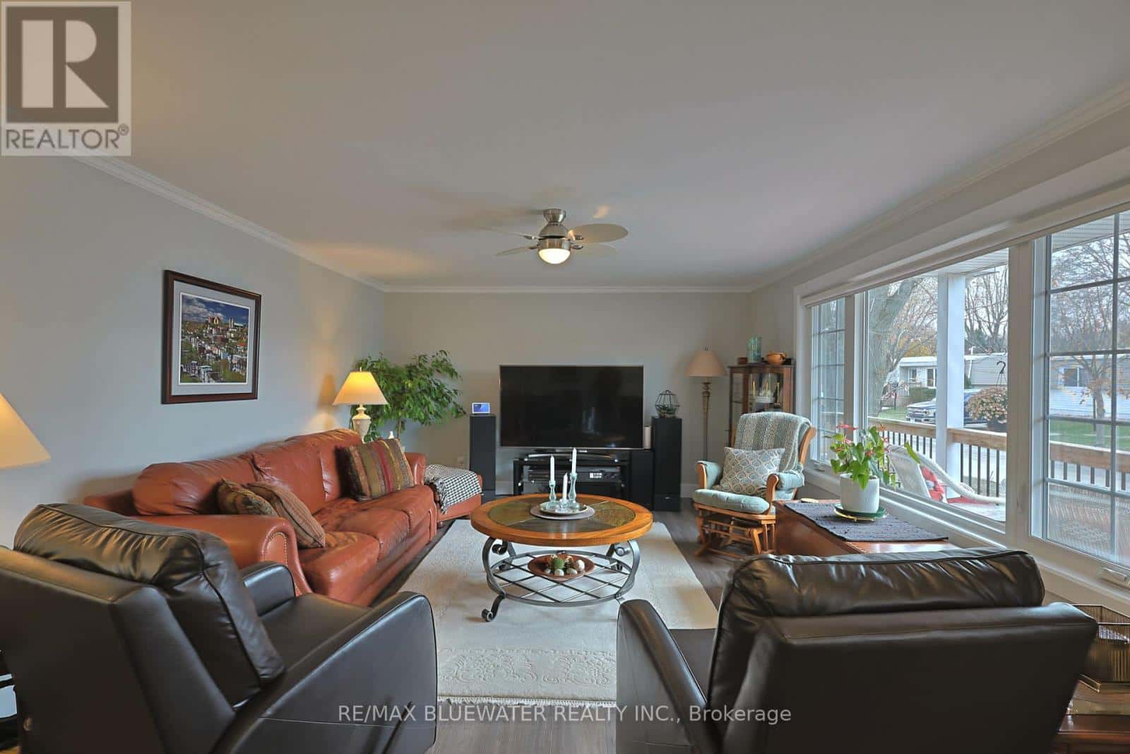 93 SHANNON BOULEVARD — South Huron (Stephen), Ontario - Photo 4 of 44