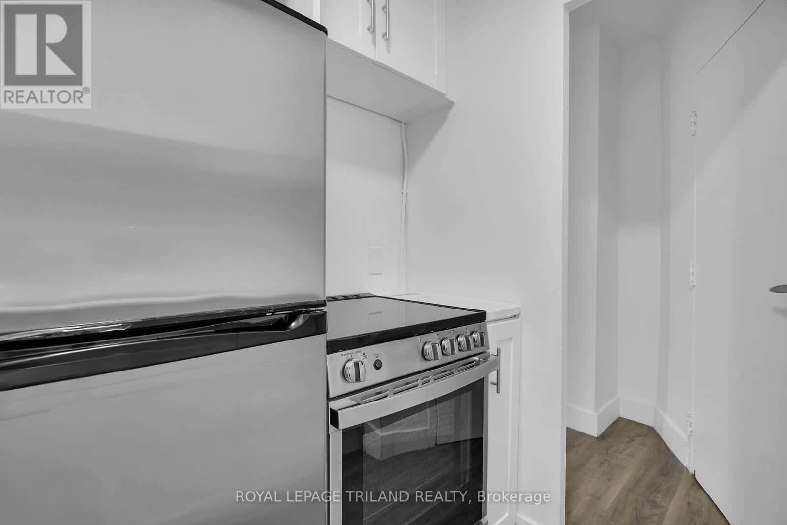 2 - 69 CARTWRIGHT STREET — London East (East F), Ontario - Photo 4 of 6