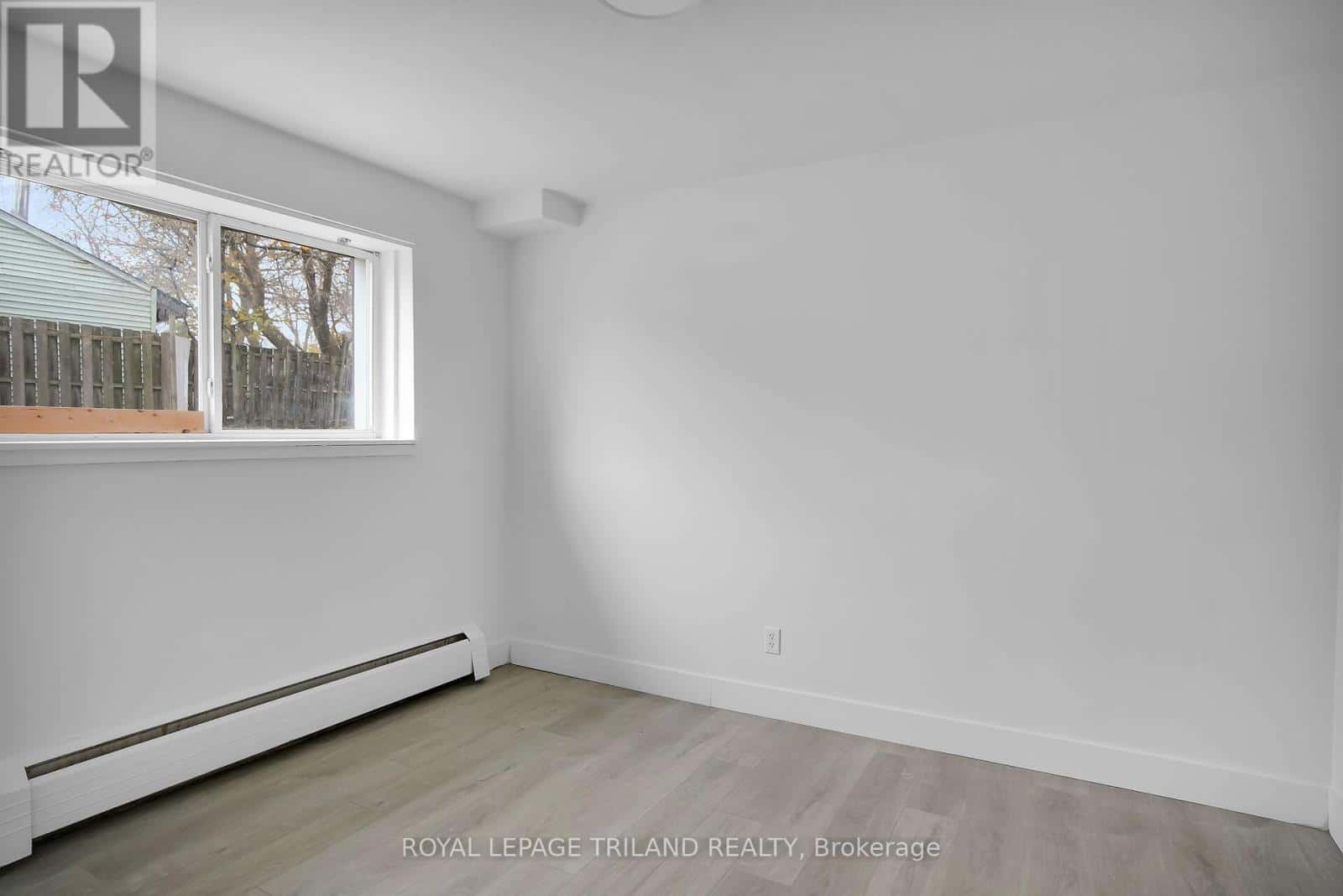 852 Trafalgar Street 6