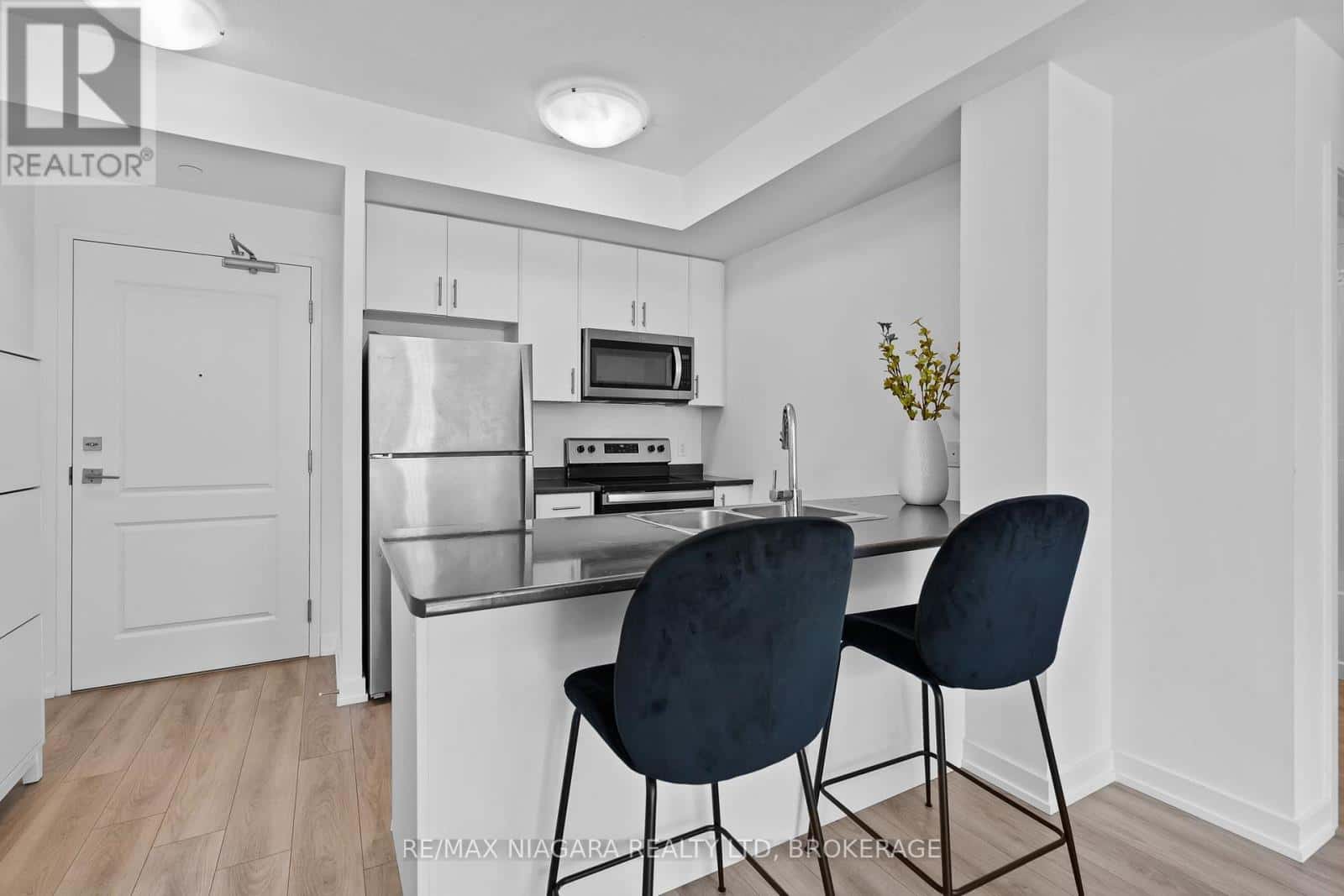 131 - 5055 GREENLANE ROAD — Lincoln (Lincoln Lake), Ontario - Photo 5 of 35