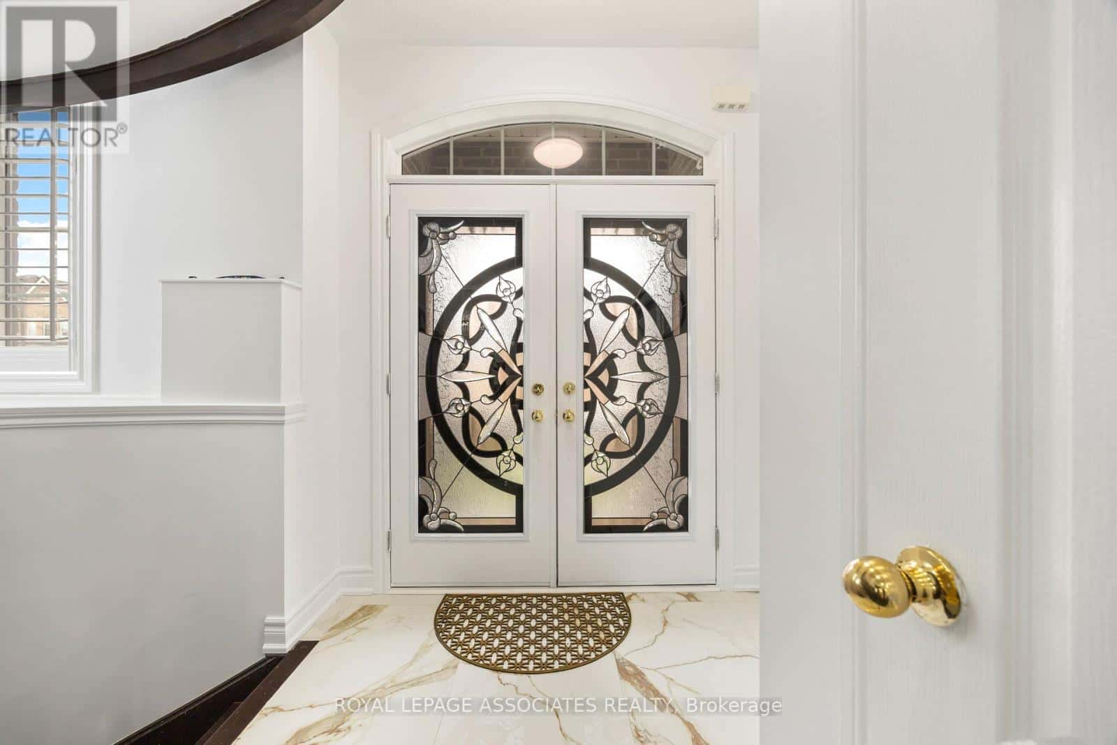 1 MORNINGSTAR AVENUE — Whitby (Rolling Acres), Ontario - Photo 5 of 24