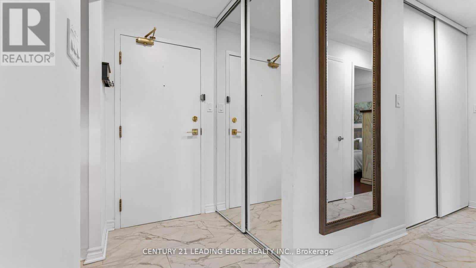 310 - 30 WILSON STREET — Markham (Old Markham Village), Ontario - Photo 4 of 46