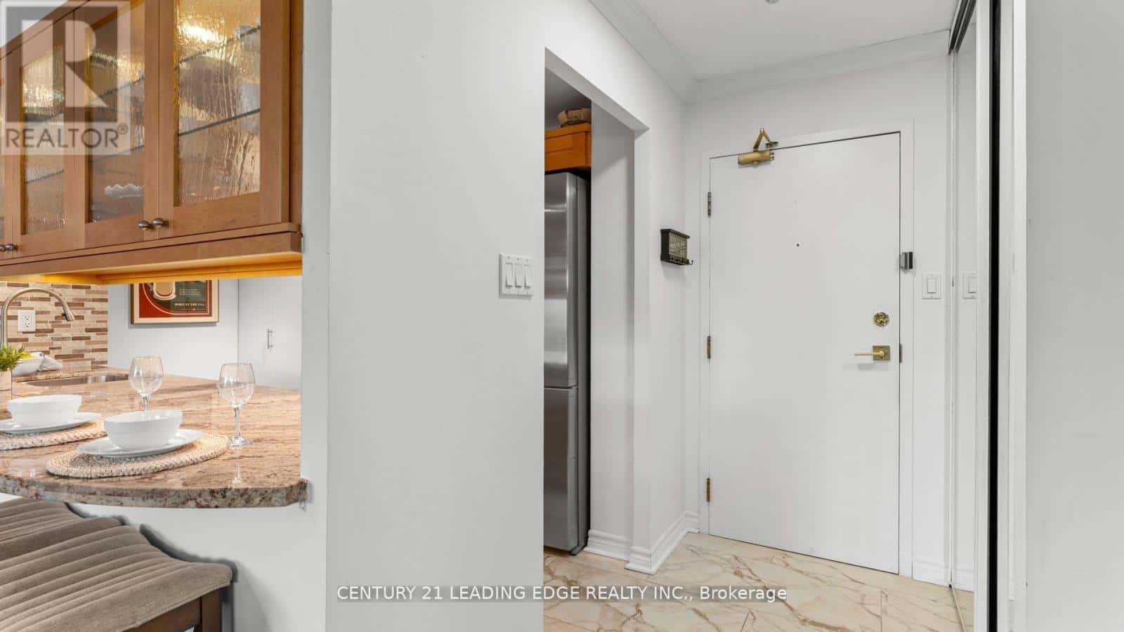 310 - 30 WILSON STREET — Markham (Old Markham Village), Ontario - Photo 5 of 46