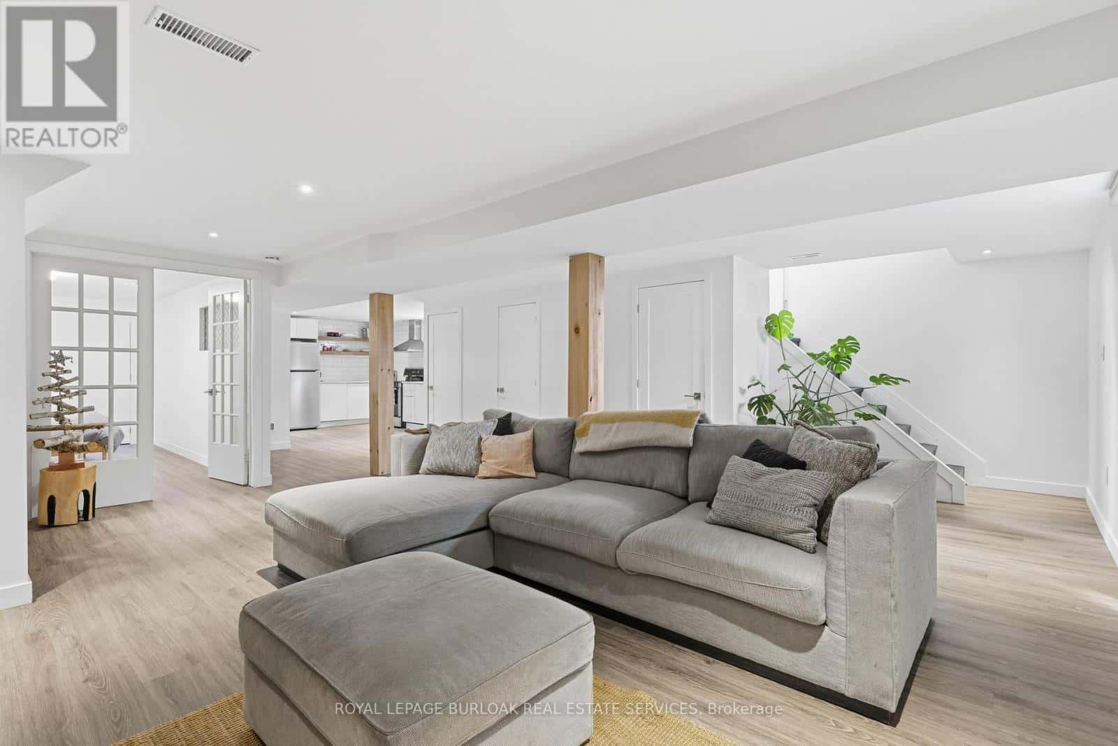 LOWER - 2112 AMESBURY CRESCENT — Burlington (Brant Hills), Ontario - Photo 4 of 19