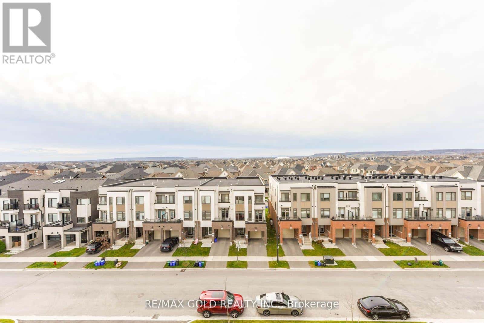 407 - 1440 CLARRIAGE COURT — Milton (FO Ford), Ontario - Photo 4 of 44