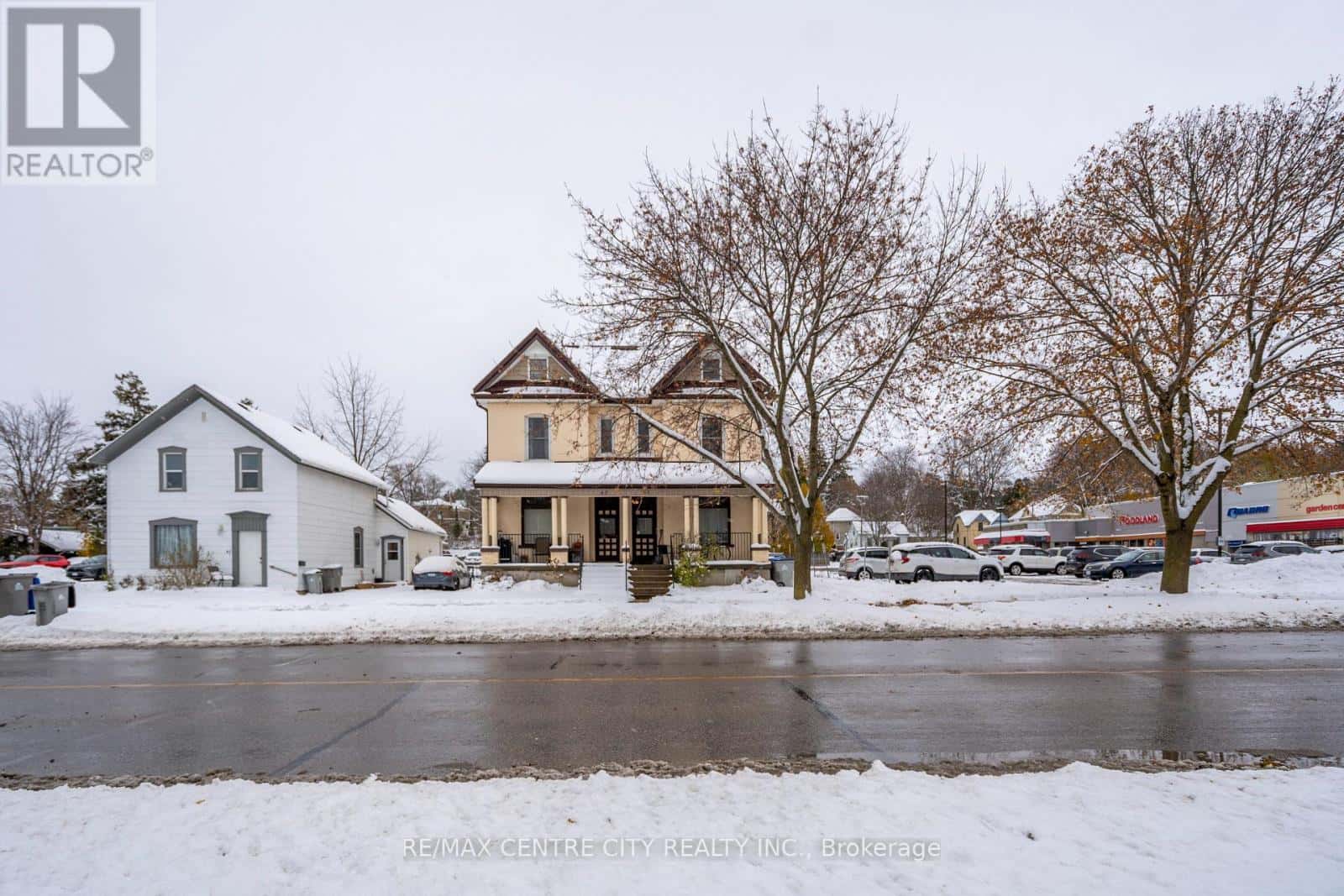 69 WATERT STREET S — St. Marys, Ontario - Photo 2 of 35