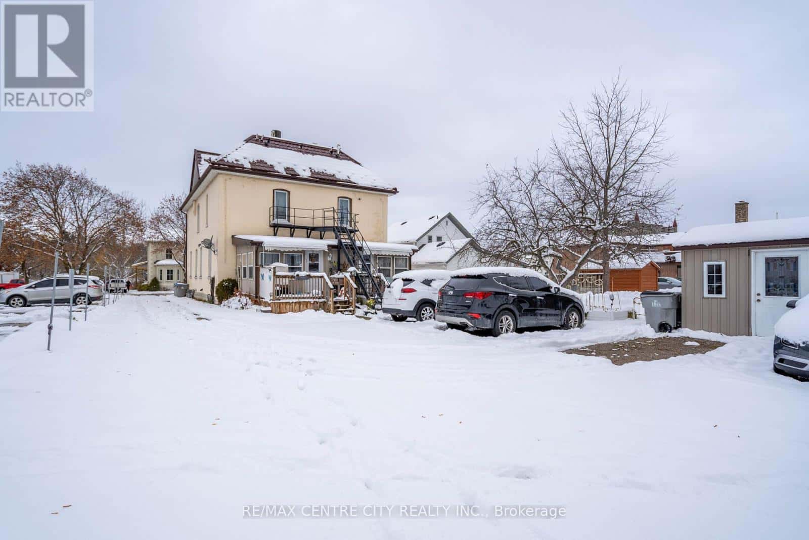 69 WATERT STREET S — St. Marys, Ontario - Photo 4 of 35