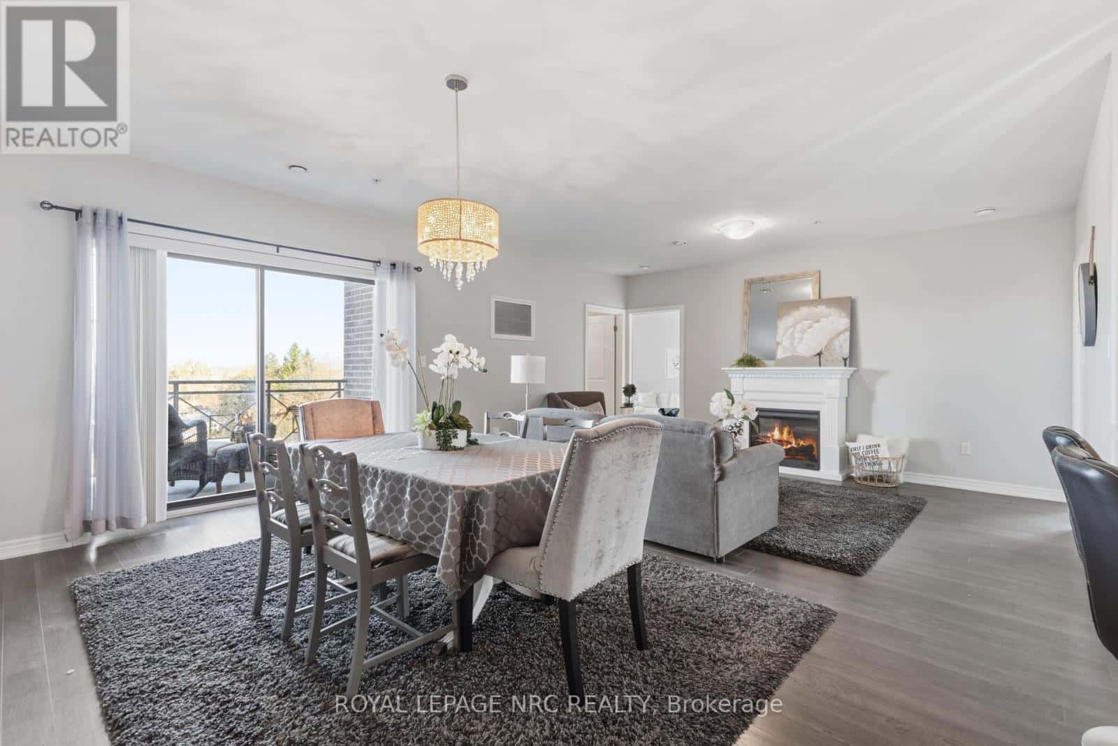 401 - 379 SCOTT STREET — St. Catharines (Vine/Linwell), Ontario - Photo 3 of 27