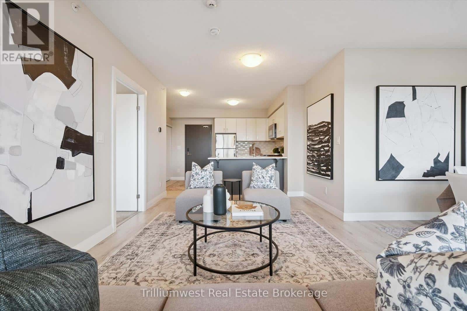 612 - 53 ARTHUR STREET S — Guelph (St. Patrick's Ward), Ontario - Photo 3 of 35