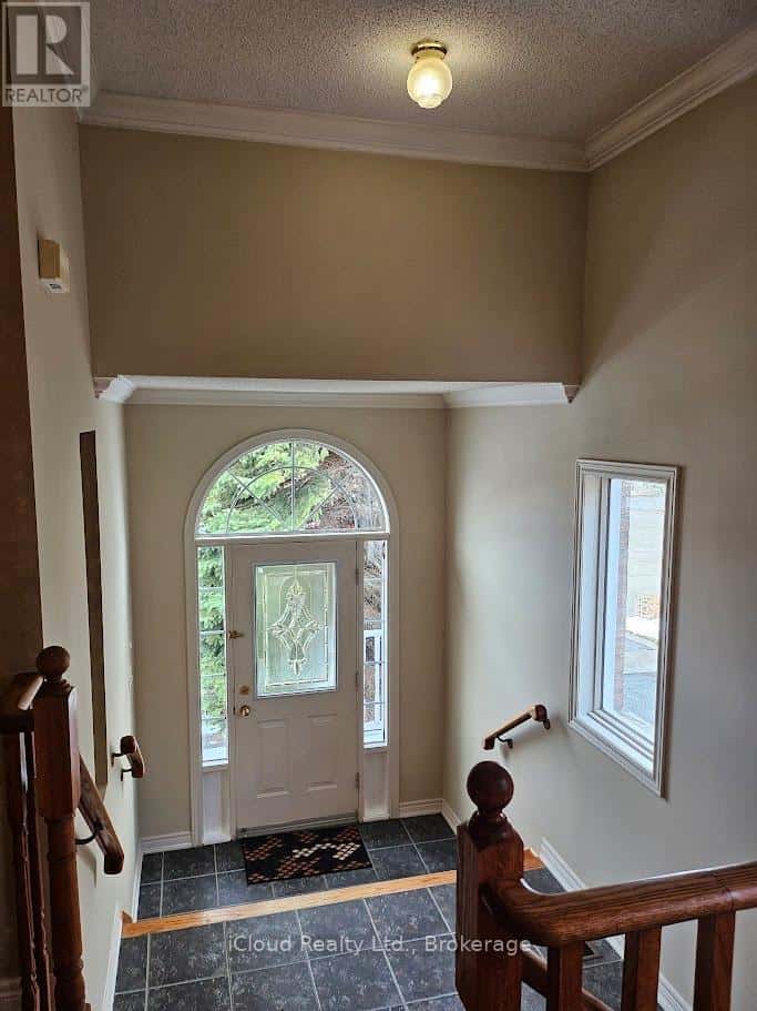 500 STONE ROAD — Aurora (Aurora Grove), Ontario - Photo 4 of 25