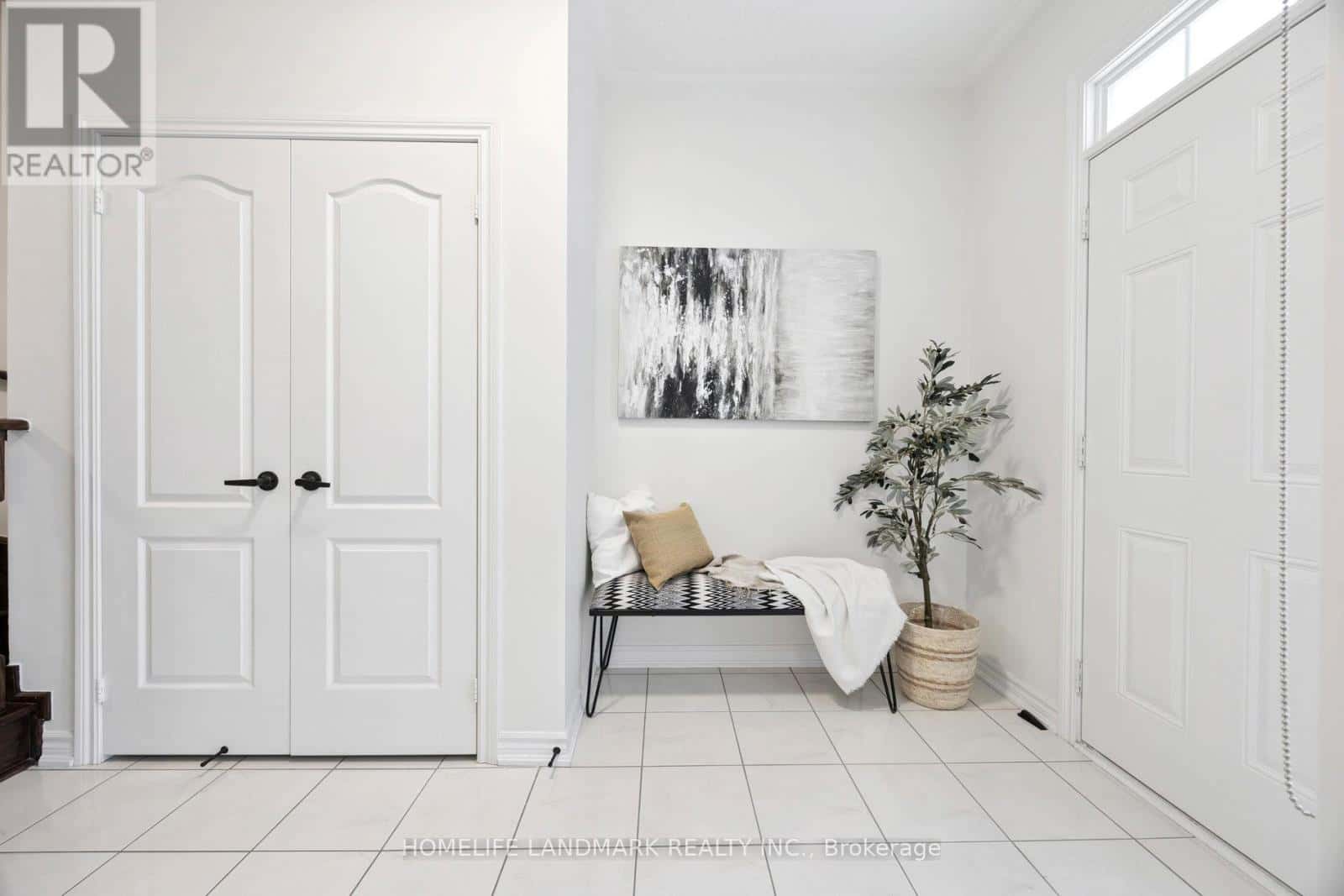 56 DONALD BUTTRESS BOULEVARD W — Markham (Cathedraltown), Ontario - Photo 4 of 50