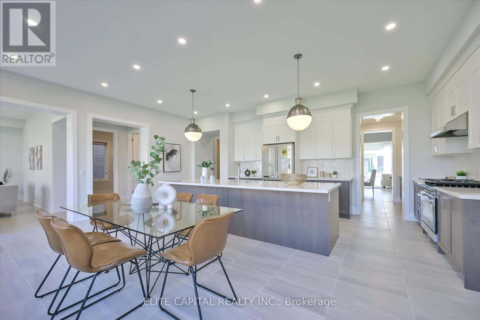 45 GODFREY WILLIS DRIVE — Markham (Angus Glen), Ontario - Photo 3 of 39