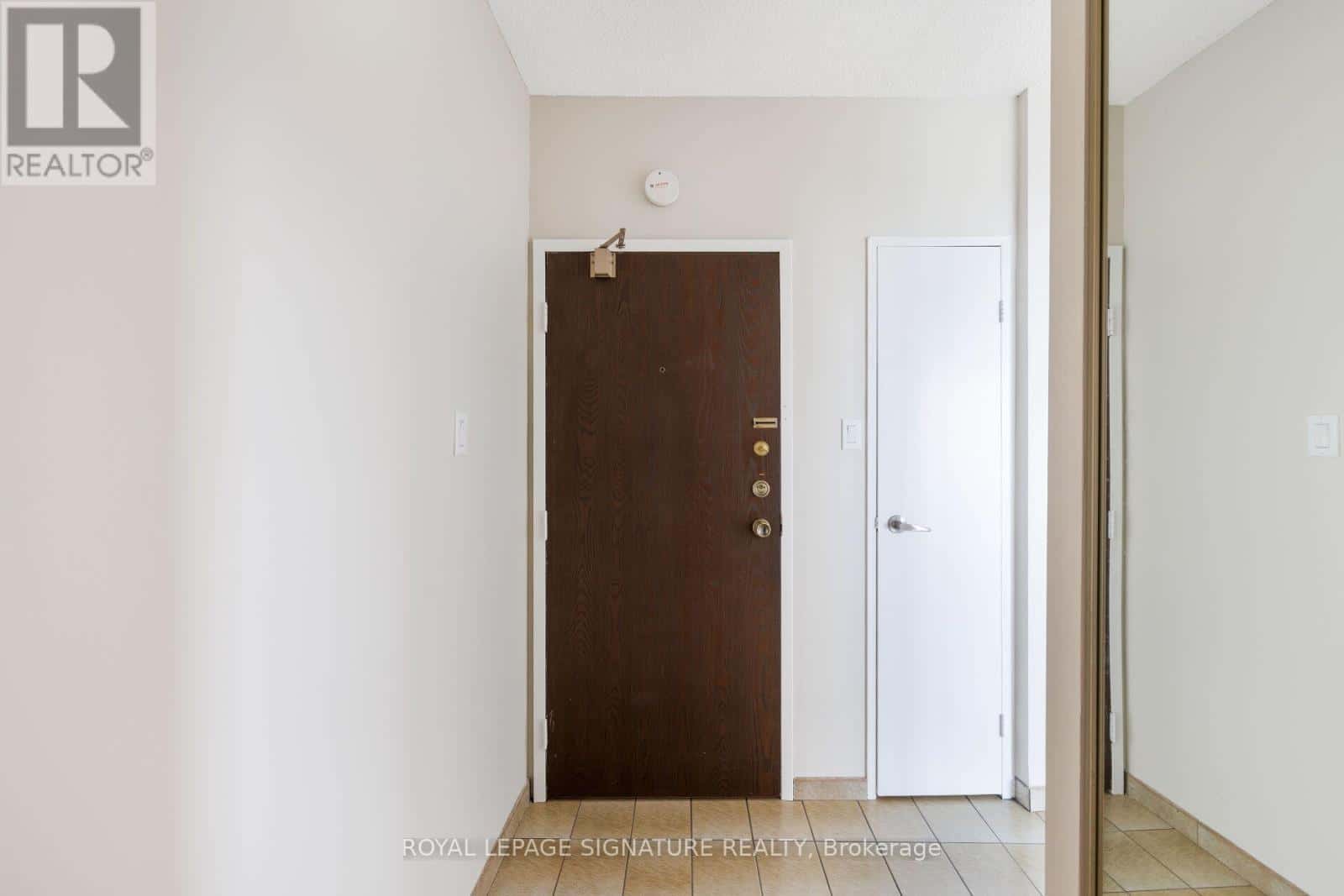 PH5 - 2130 WESTON ROAD — Toronto (Weston), Ontario - Photo 3 of 27