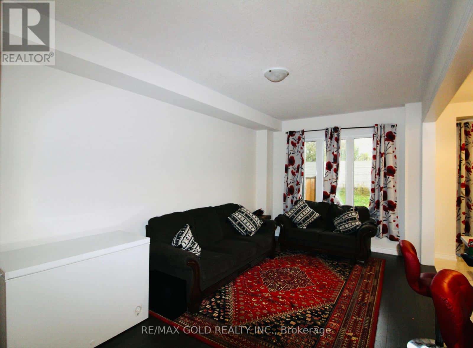 166 DEERPATH DRIVE — Guelph (Willow West/Sugarbush/West Acres), Ontario - Photo 4 of 25