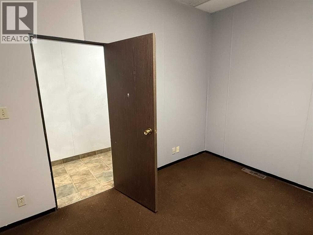 Suite # 20, 5125 50 Avenue — Vermilion, Alberta - Main photo