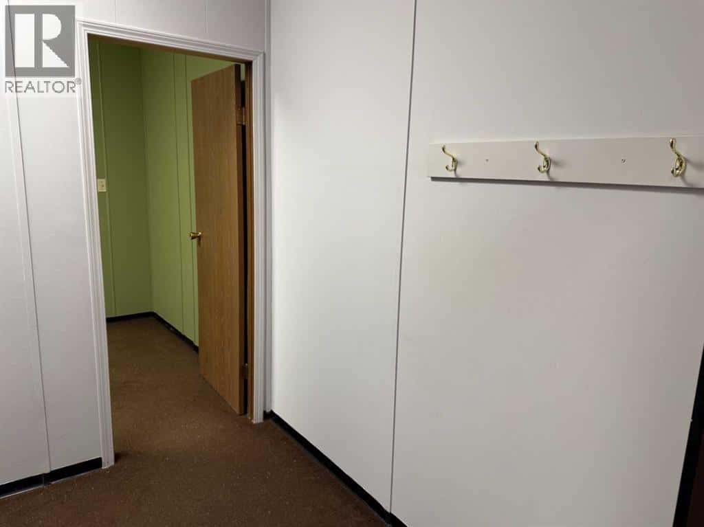 Suite # 20, 5125 50 Avenue — Vermilion, Alberta - Photo 2 of 19