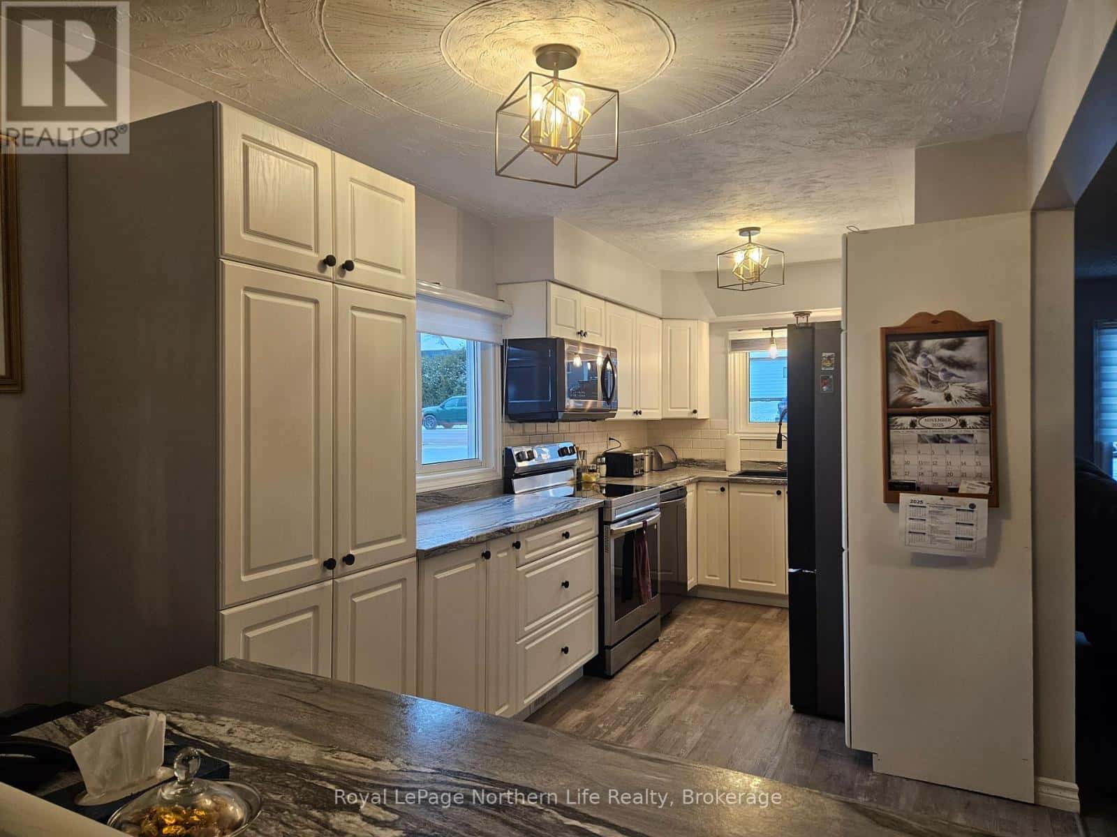 431 BRYDGES STREET — Mattawa, Ontario - Photo 5 of 21