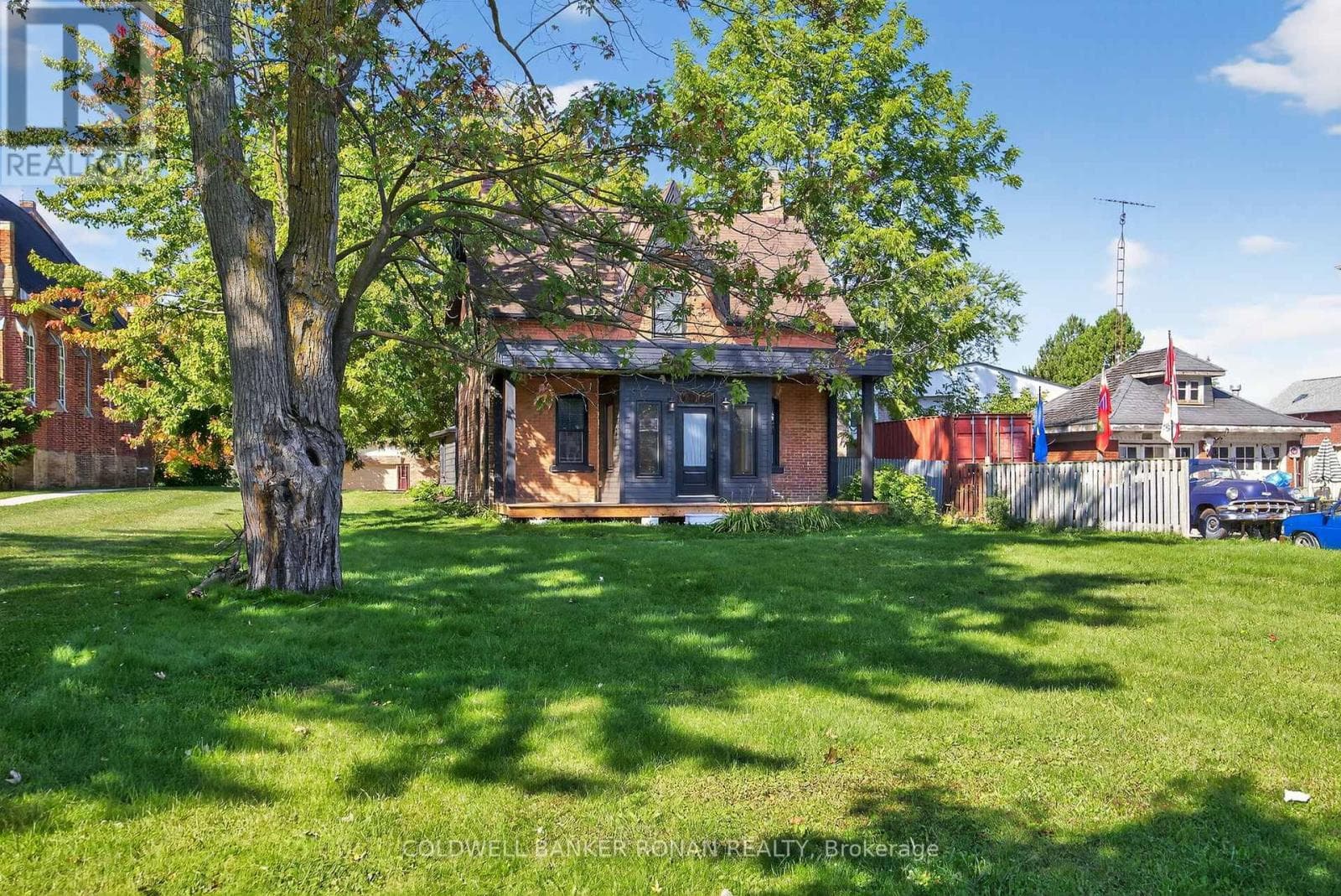 76 QUEEN STREET N — New Tecumseth (Tottenham), Ontario - Main photo