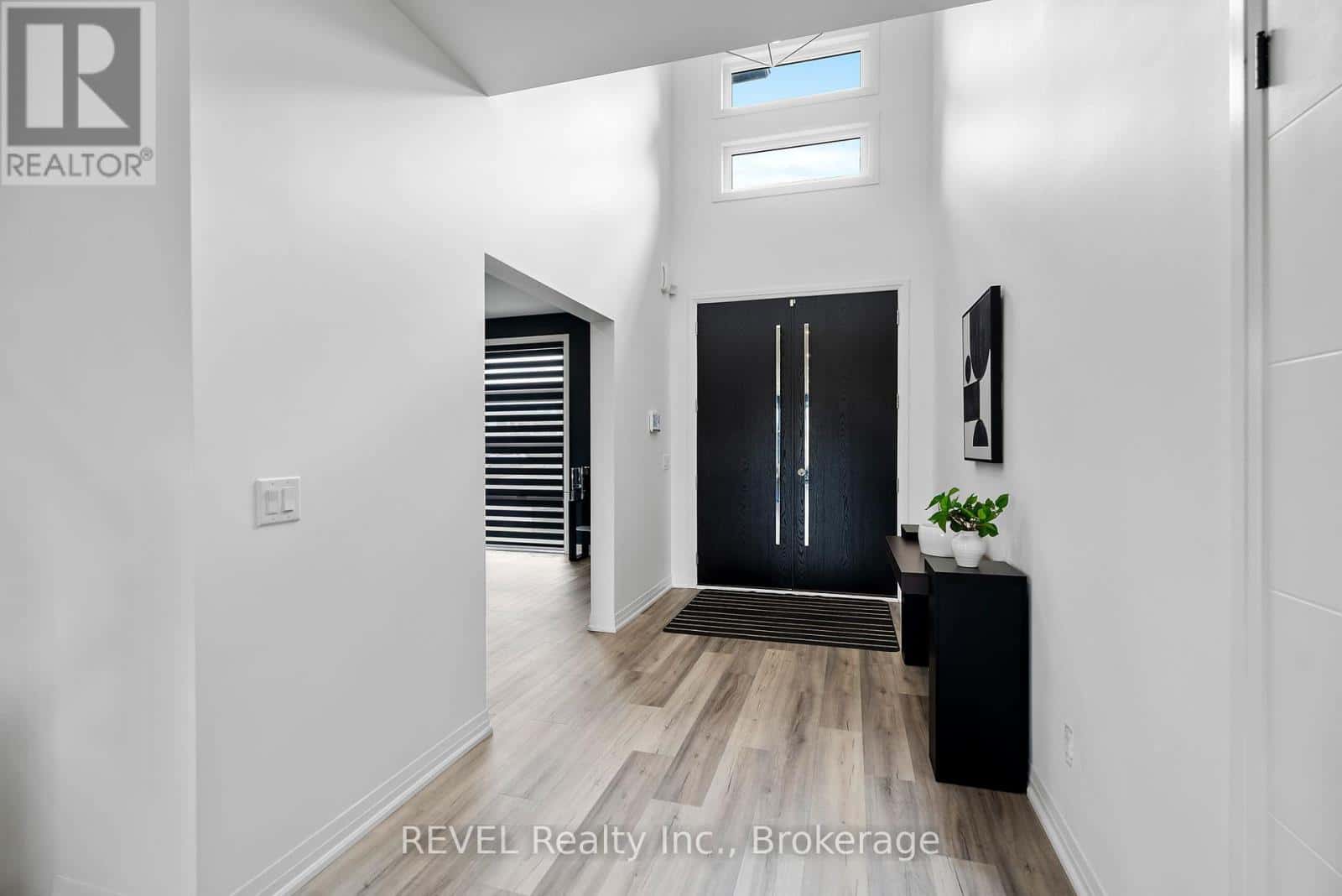 7365 JONATHAN DRIVE — Niagara Falls (Brown), Ontario - Photo 3 of 42