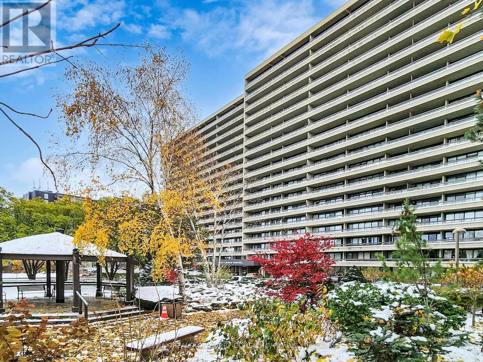 705 - 8111 YONGE STREET — Markham (Royal Orchard), Ontario - Main photo