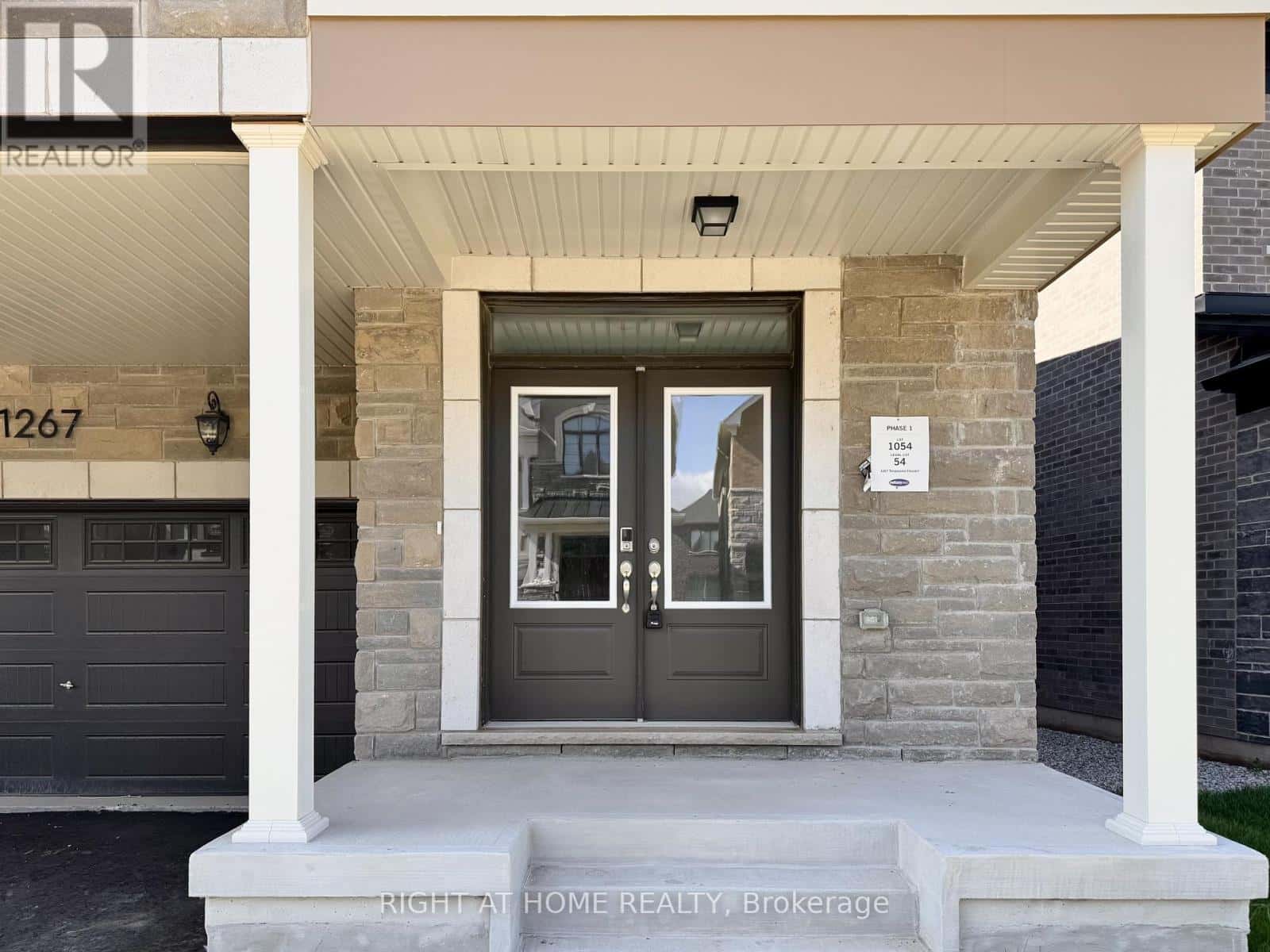 1267 TEMPERANCE CRESCENT — Milton (BW Bowes), Ontario - Photo 3 of 47