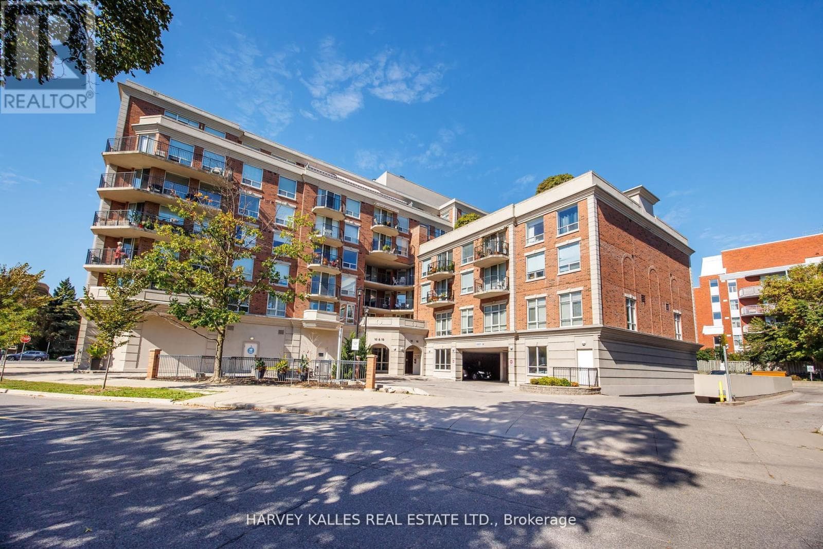 302 - 18 WANLESS AVENUE — Toronto (Lawrence Park North), Ontario - Main photo