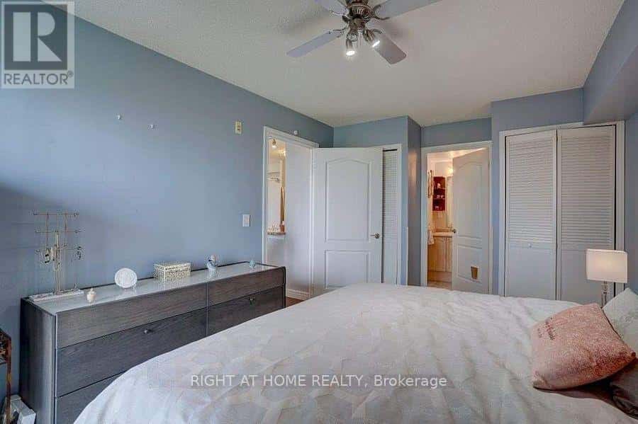 702 - 1030 SHEPPARD AVENUE W — Toronto (Bathurst Manor), Ontario - Photo 5 of 27