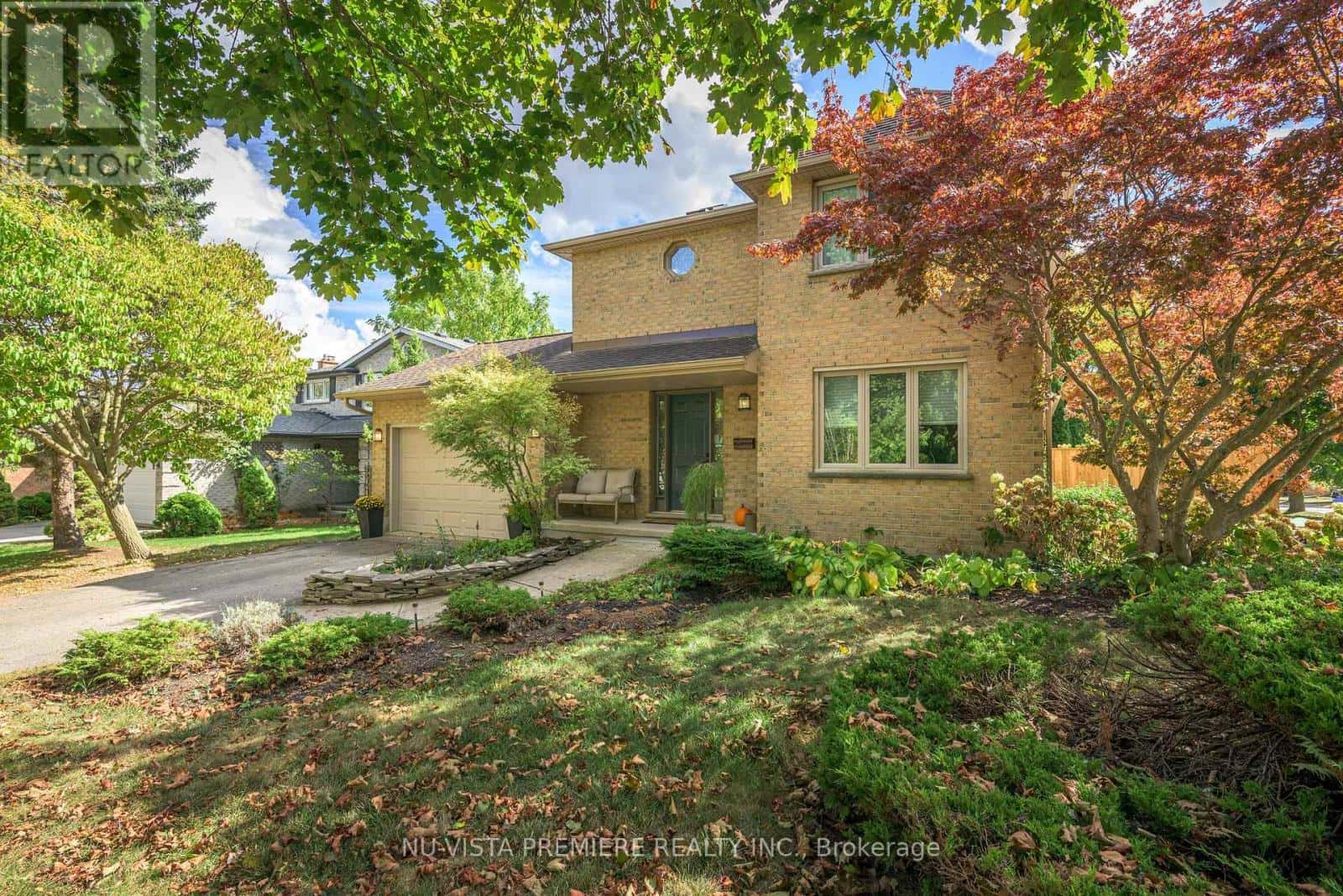 237 CASTLEGROVE BOULEVARD — London North (North K), Ontario - Photo 2 of 31