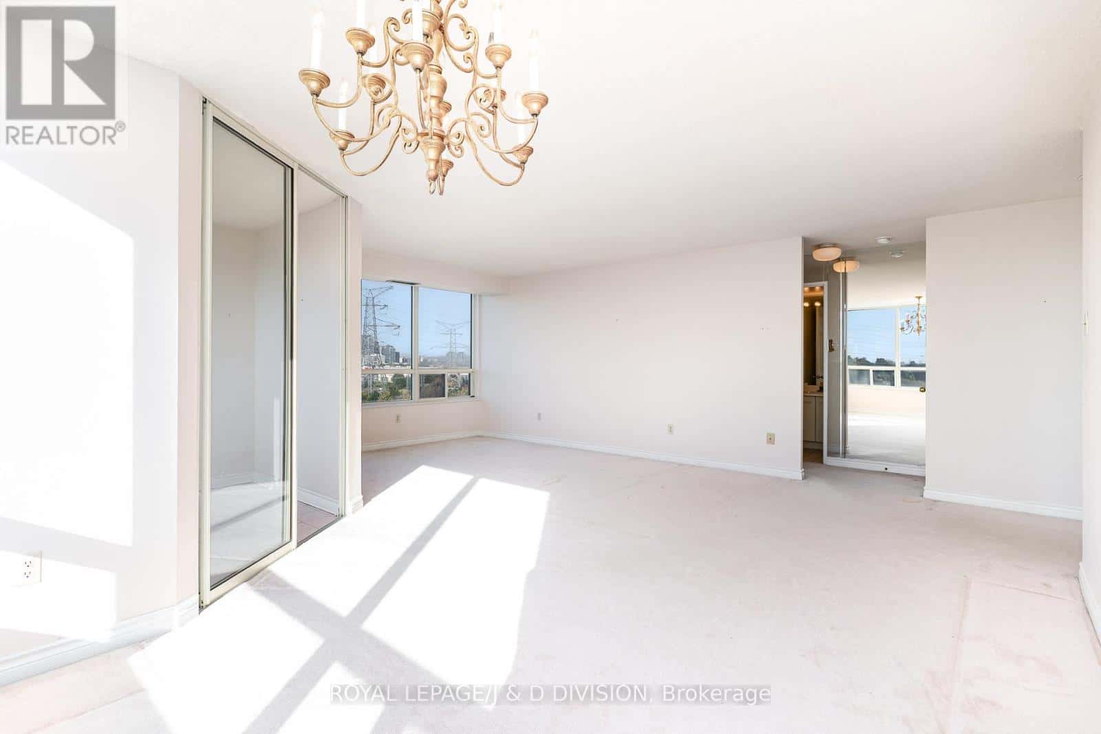 815 - 8501 BAYVIEW AVENUE — Richmond Hill (Doncrest), Ontario - Photo 3 of 25