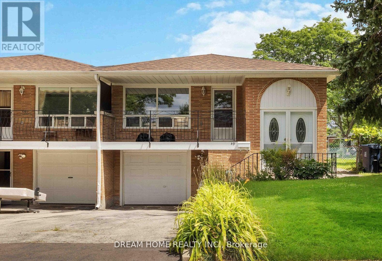 UNIT 2 - 49 LADNER DRIVE — Toronto (Pleasant View), Ontario - Main photo