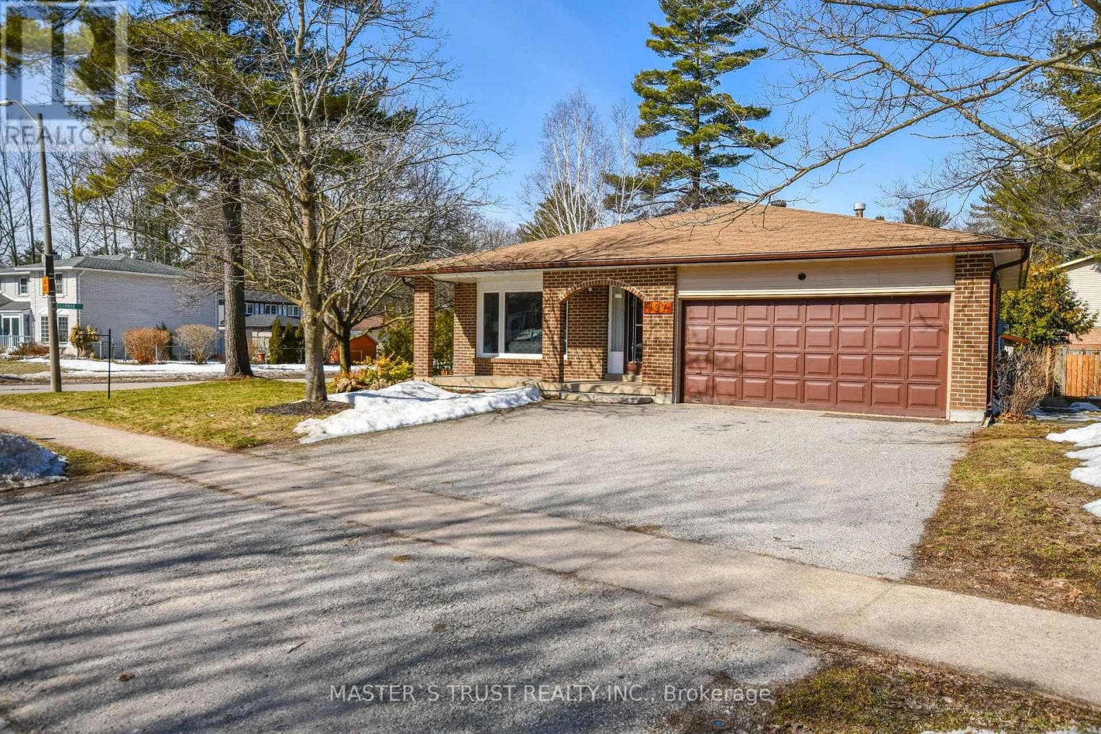 UPPER UNIT - 197 BROWNING TRAIL — Barrie (Letitia Heights), Ontario - Main photo