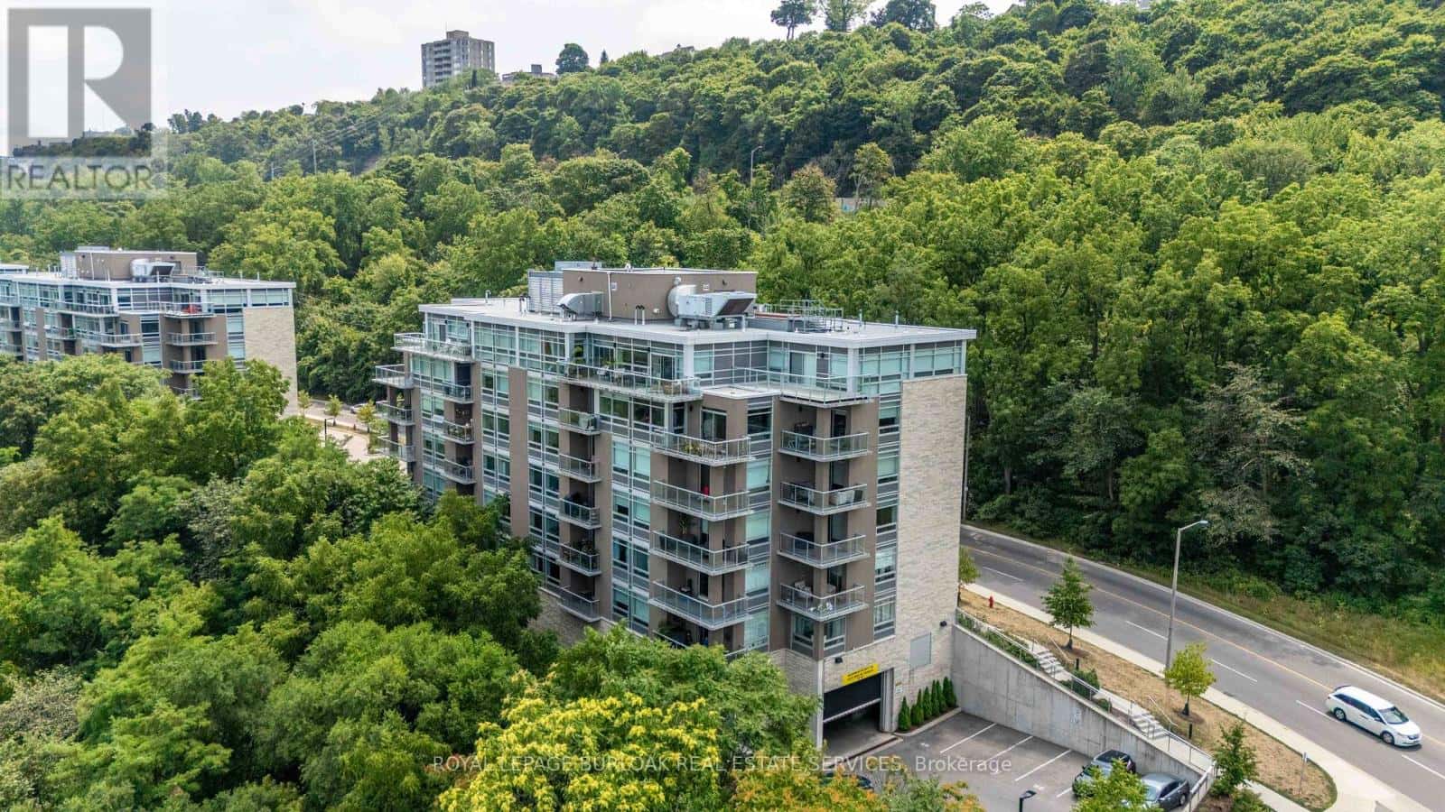 306 - 455 CHARLTON AVENUE E — Hamilton (Stinson), Ontario - Photo 2 of 23