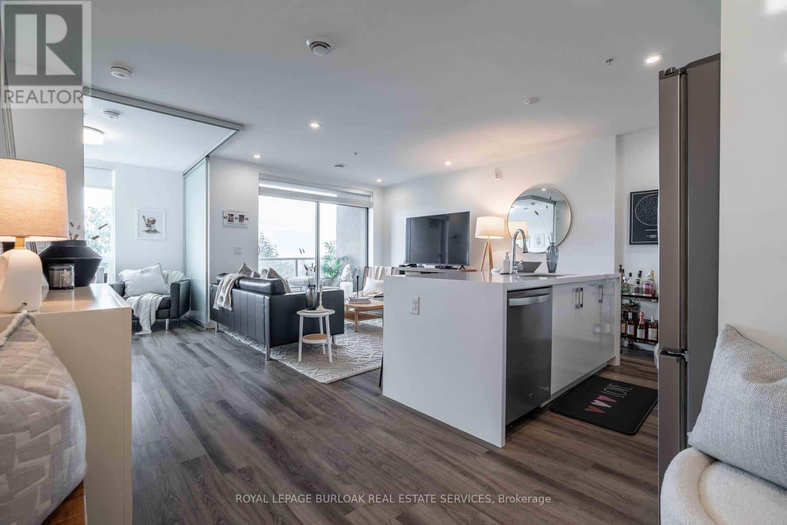 306 - 455 CHARLTON AVENUE E — Hamilton (Stinson), Ontario - Photo 5 of 23