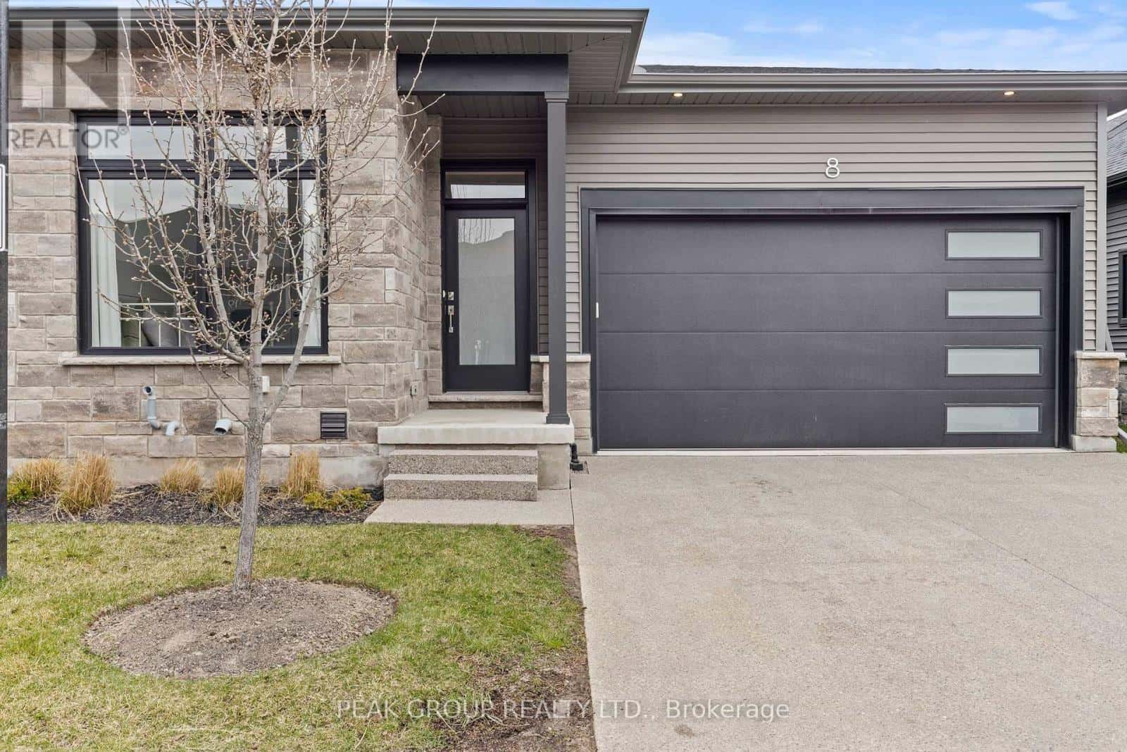 8 - 8974 WILLOUGHBY DRIVE — Niagara Falls (Chippawa), Ontario - Photo 2 of 50